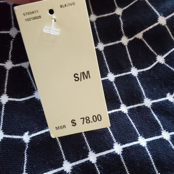 NWT MAX STUDIO Size Sm Knit Skirt - Picture 4 of 4